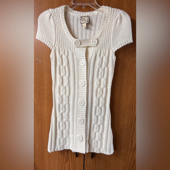 Women’s short sleeve button up sweater size medium - Picture 1 of 6